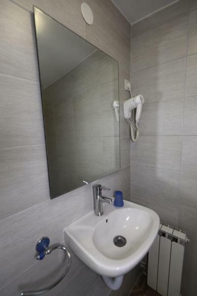 Odeon Apartment And Rooms Rijeka Exterior foto